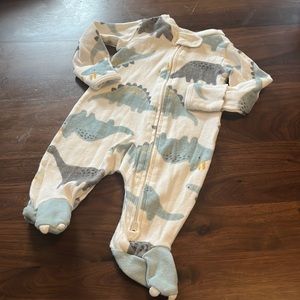 Carter’s Newborn Dinosaur Footies